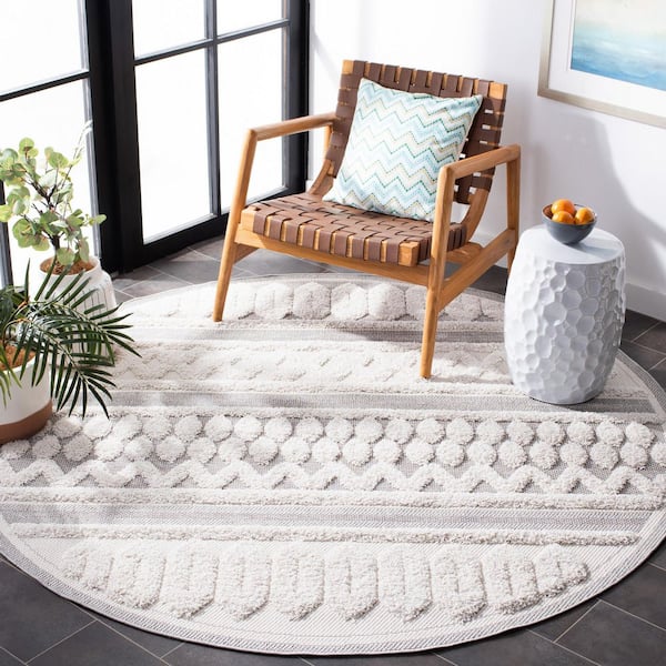 Cottage Ivory/Gray 7 ft. x 7 ft. Striped High-Low Indoor/Outdoor Round Area Rug