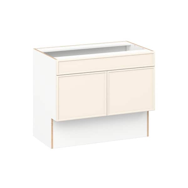 Fairview 36 in.Wx21 in.D x 30 in. H Assembled Slim Shaker Accessible ADA Bath Sink Base Kitchen Cabinet in Washed Linen