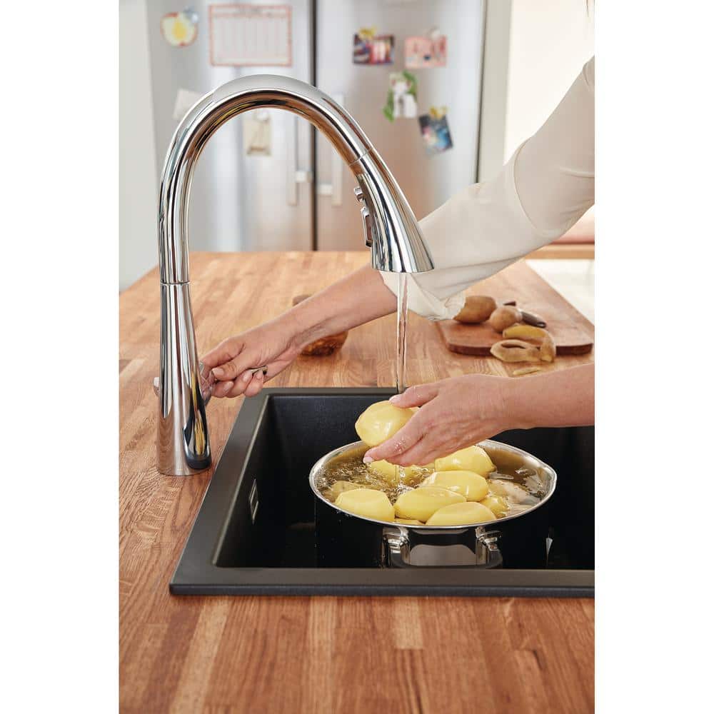 Chrome Single-Handle Pull-Down Kitchen Faucet with Triple Spray