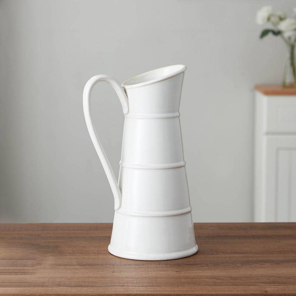 2 1/2 Qt Pitcher in White - Louisville Pottery Collection