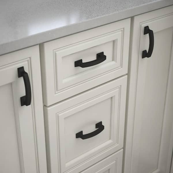 Classic Edge 3 in. (76mm) Classic Matte Black Cabinet Pull