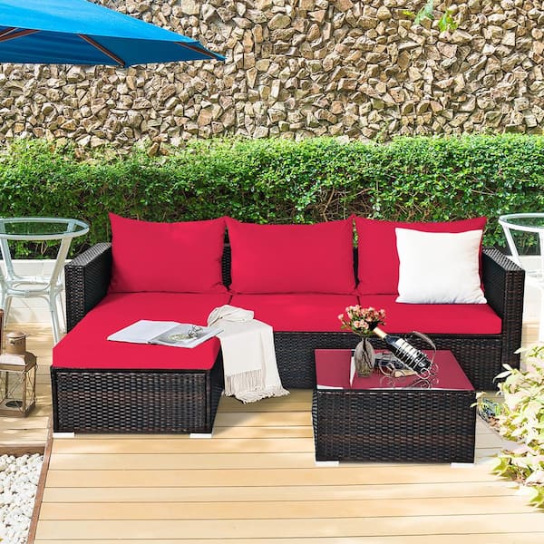 Outdoor 5-Piece Metal Wicker Outdoor Sectional Set with Red Cushion