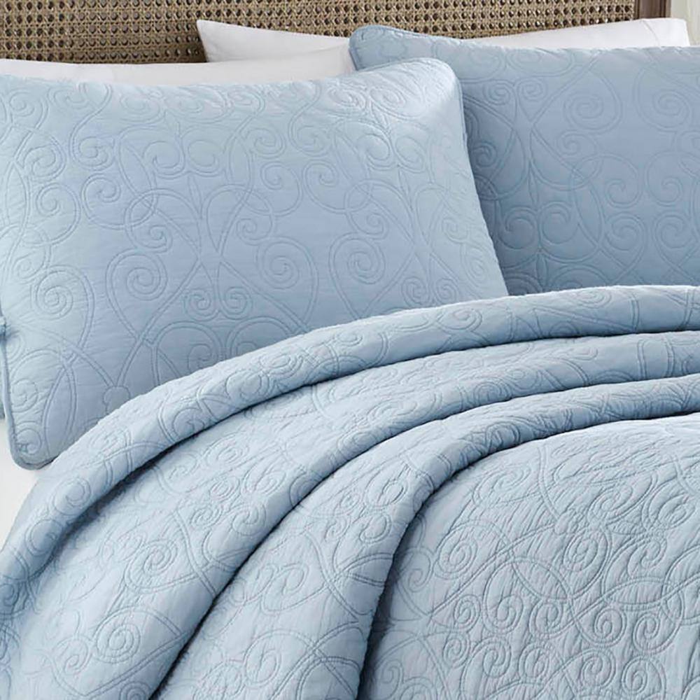 Breeze Blue Cotton Twin Reversible Quilt Set