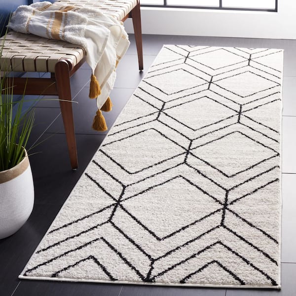 Adirondack 3 ft. x 14 ft. Light Gray/Black Diamond Runner Rug