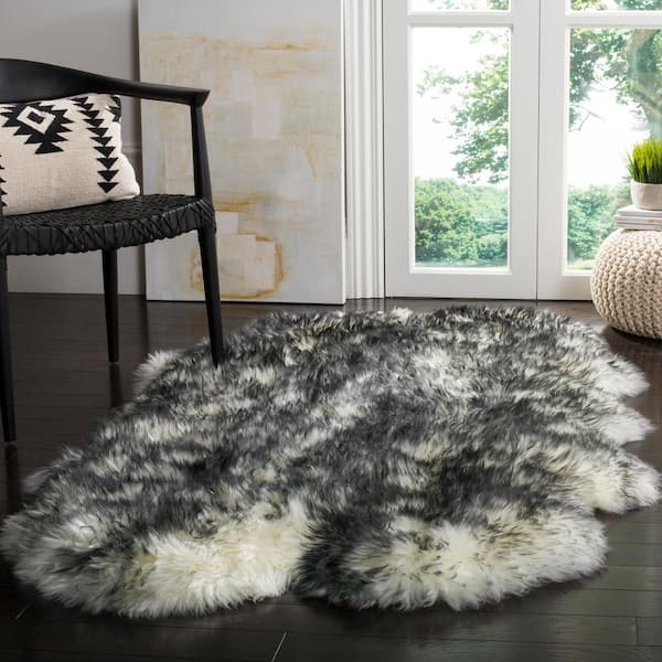 Sheep Skin 4 ft. x 6 ft. Ivory/Dark Charcoal Solid Color Gradient Area Rug