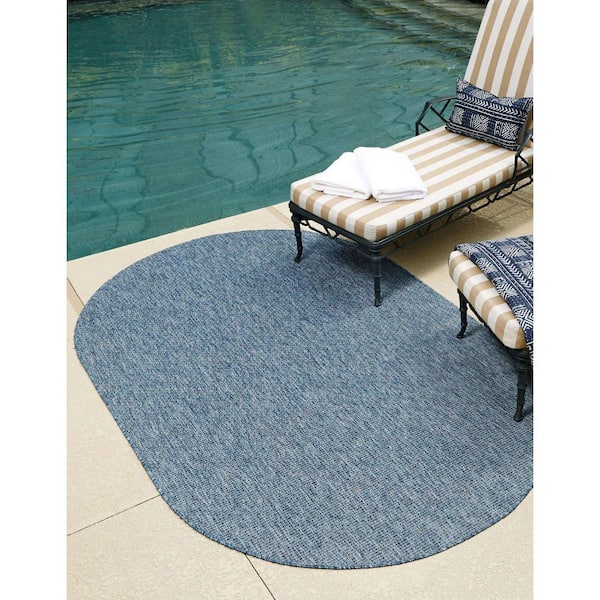 Outdoor Solid Blue 5 ft. x 8 ft. Oval Area Rug