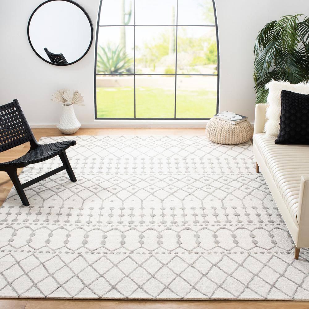 Grey and Ivory Hand-Tufted Wool 10' x 14' Area Rug