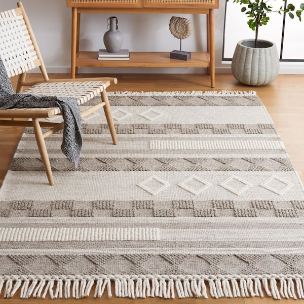 Vermont 5 ft. x 8 ft. Ivory/Brown Tribal VRM253T Area Rug