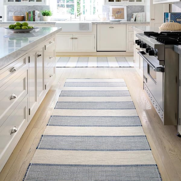 La Mirada Handwoven Cotton Navy 10 ft. x 14 ft. Indoor Area Rug
