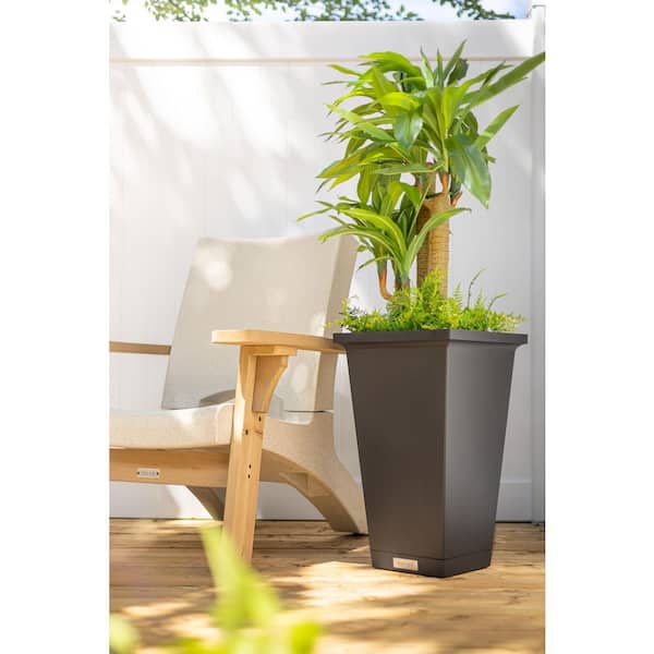 Mayne Evolve 14.5 inch x 14.5 inch x 24 inch Square Black Plstic Planter with Drip Tray, 2-Pack