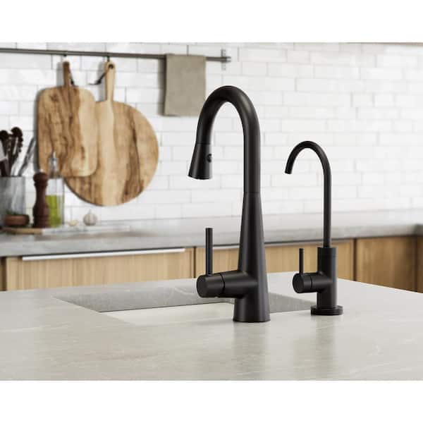 ミョンアページ MOEN Sleek Single-Handle Pull-Down Sprayer Bar Faucet