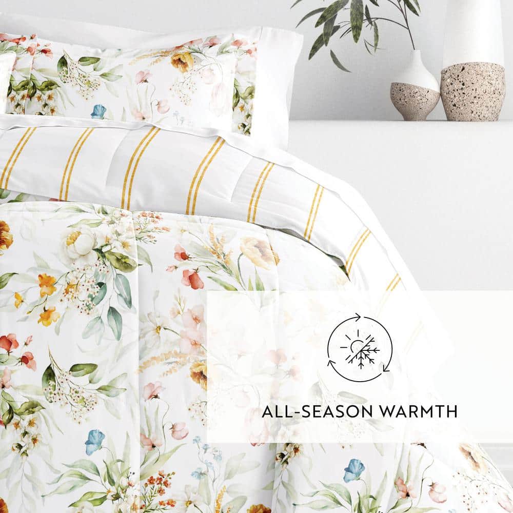 Full White Reversible Down Alternative Microfiber Bedspread Set