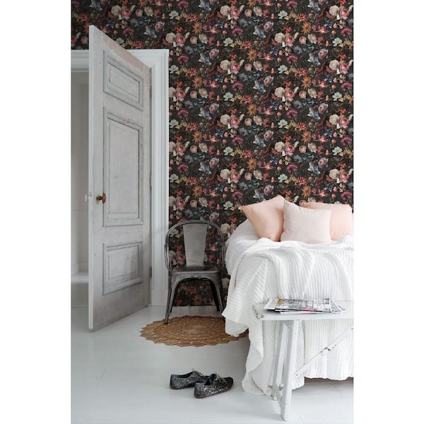 Zarinda Dark Grey Flowers Wallpaper Sample