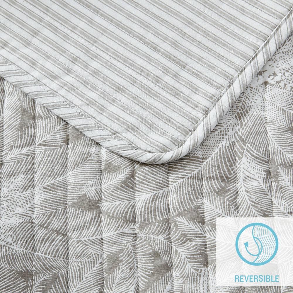 Makena Full/Queen Brown Cotton Reversible Quilt Set with Botanical Print