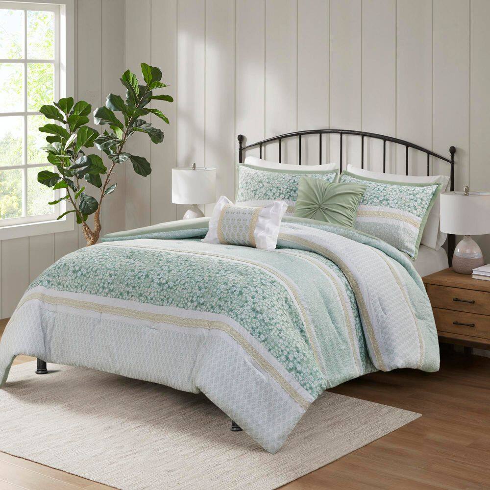 Green Seersucker Floral Full Comforter Set with Throw Pillows