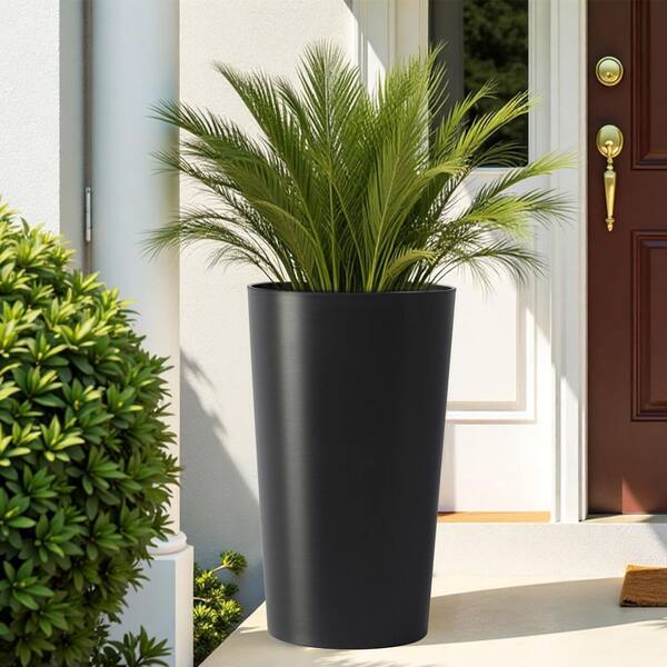 VAMOP Black Plastic Square Planter Box with Matte Finish (12.9 in