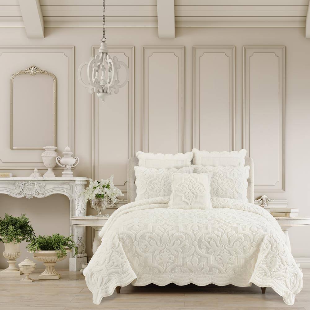 Chic Cream | Antique Rose King 3pc Quilt Set