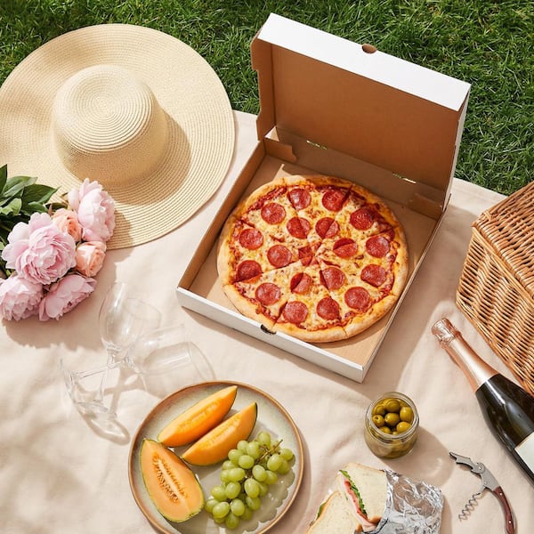 40-Pack 10.2 x 10.2 in. White Pizza Box, Grease-Resistant Corrugated Pizza Boxes, Take Out Food Containers