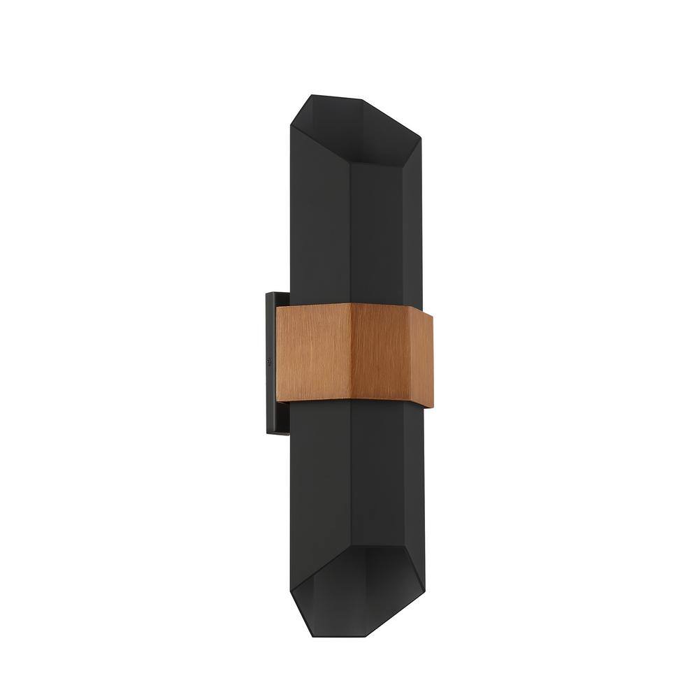 Modern Geometric 20.5" LED Outdoor Lantern in Matte Black