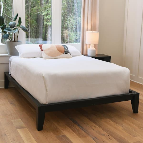 https://images.thdstatic.com/productImages/7e47d2f8-55b3-43c3-895a-79e31fcfc714/svn/black-stained-platform-beds-ec0859-31_600.jpg