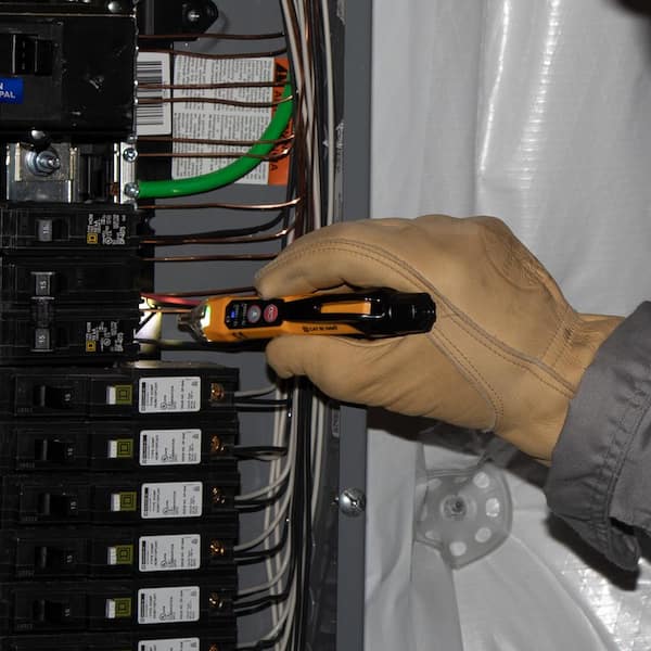 Klein Tools - AC/DC Voltage Tester, Non-Contact Voltage Tester and GFCI Outlet Tester Set