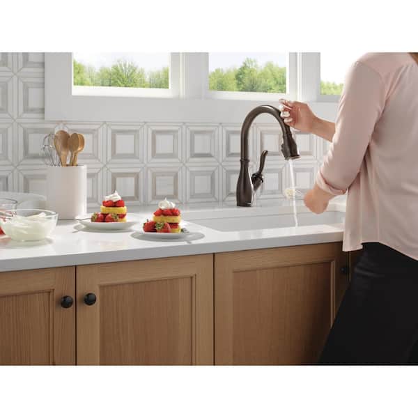 Leland VoiceIQ Touch2O with Touchless Technology Single Handle Pull Down Sprayer Kitchen Faucet in Venetian Bronze