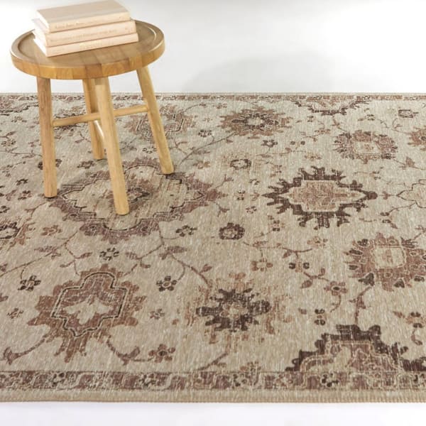 Berengarten Copper 5 ft. x 7 ft. Medallion Area Rug