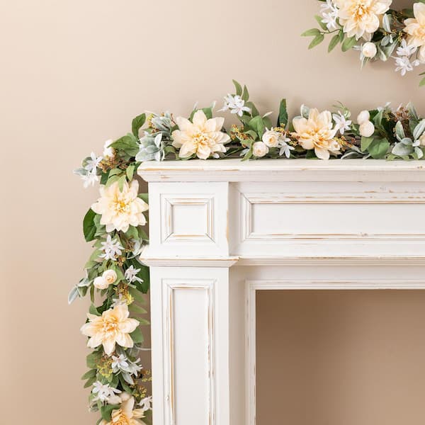 Glitzhome 6 ft. Artificial Peach Dahlia Floral Garland 2015700006