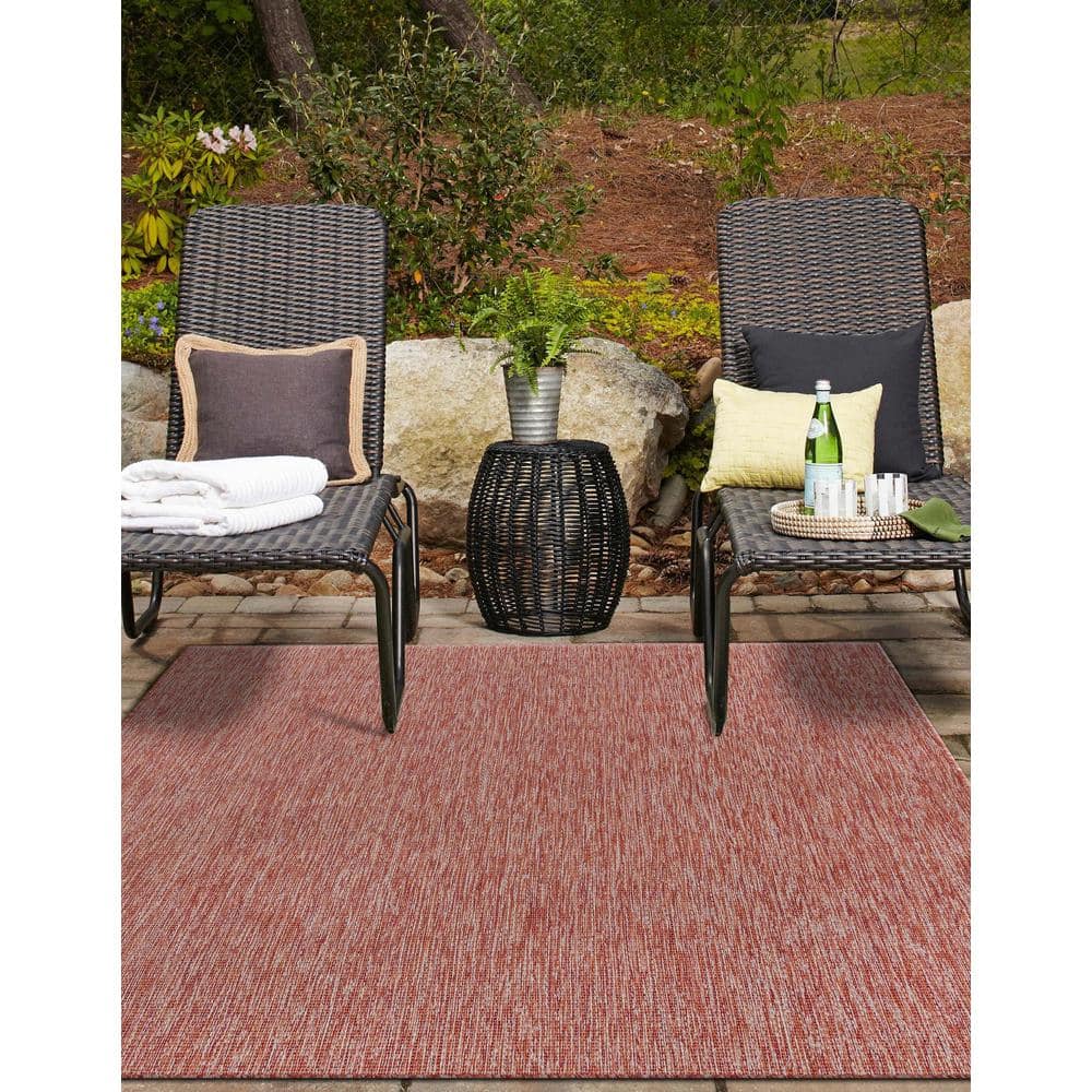 Rust Red Synthetic 4' x 6' Reversible Outdoor Rug