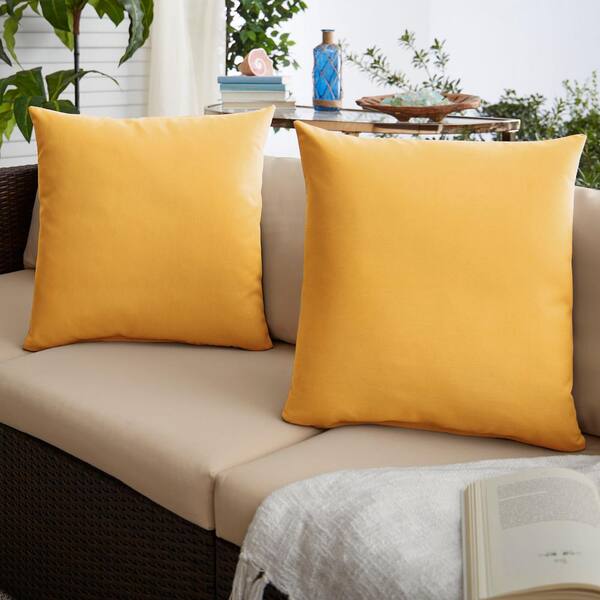 Sorra Home 18 in. x 18 in. x 6 in. Gardenia Seaglass Square Outdoor/Indoor Knife Edge Throw Pillow (Set of 2)