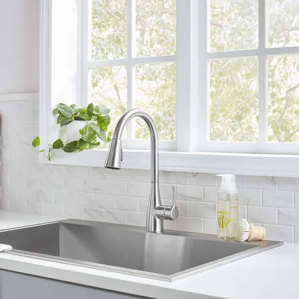 Sadira Touchless Single-Handle Pull-Down Sprayer Kitchen Faucet in Stainless Steel