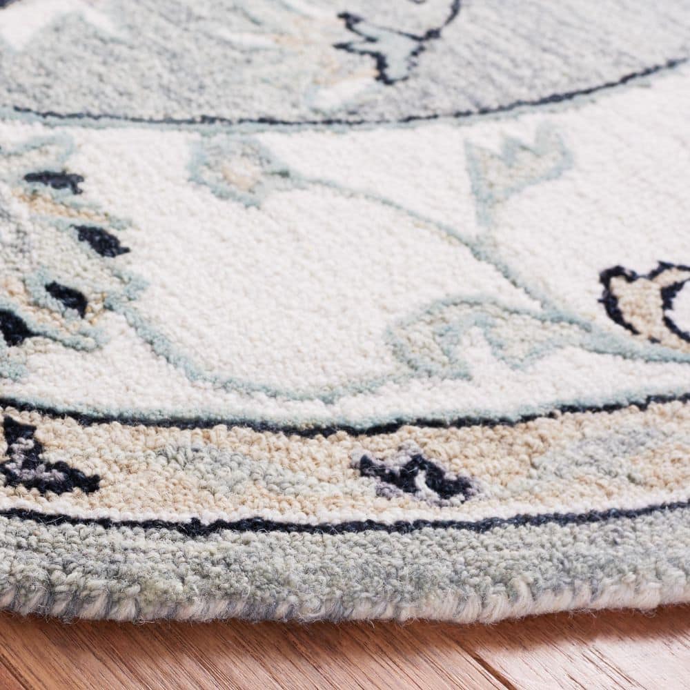 Handmade Tufted Wool Round Rug in Warm Gray, 59"