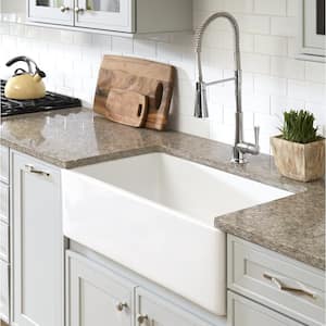 Bradstreet II 30 in. Farmhouse Apron Front Undermount Single Bowl Crisp White Fireclay Kitchen Sink with Strainer Drain