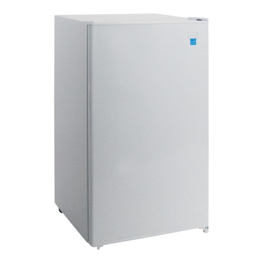 West Bend 3.2 cu.ft. Mini Fridge in White with Chiller Compartment