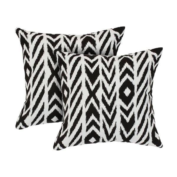 Astella Fire Island/Charcoal Square Accent Outdoor Throw Pillow (Set of 2)