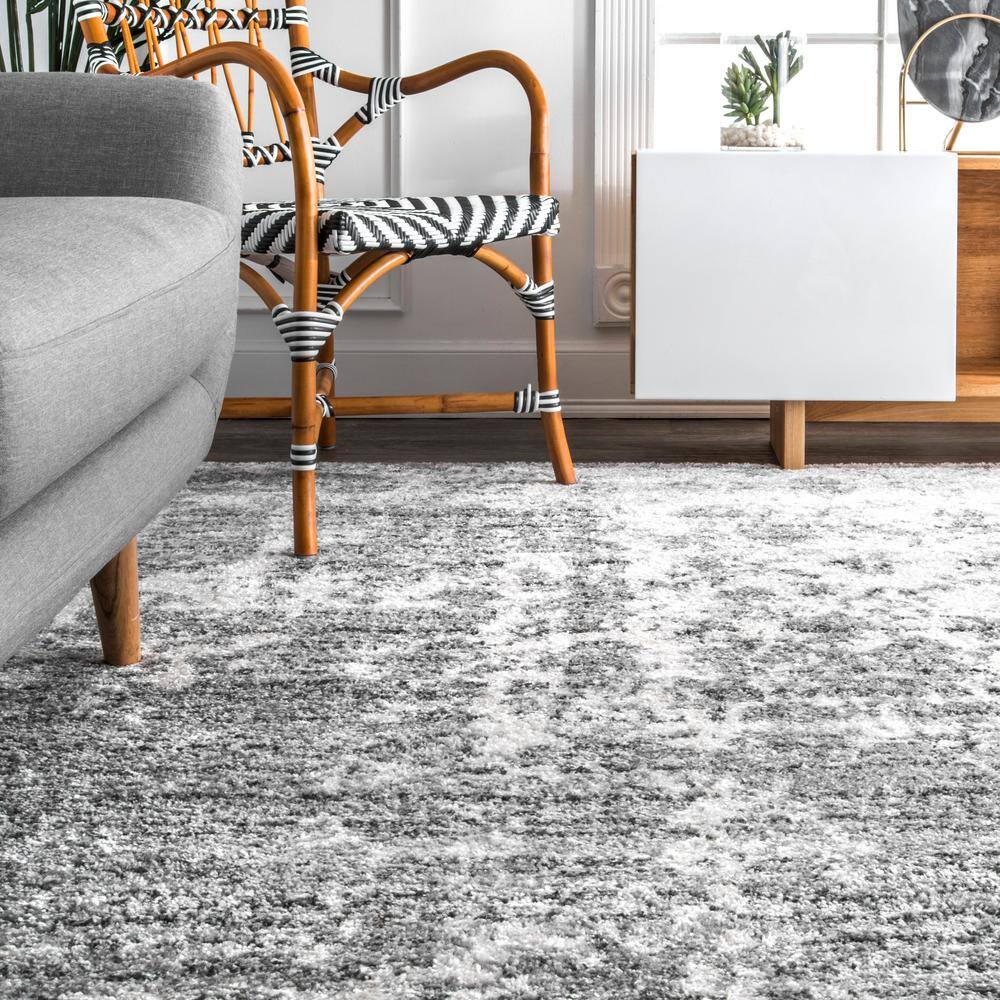 Gray Abstract Round Synthetic Easy Care Area Rug