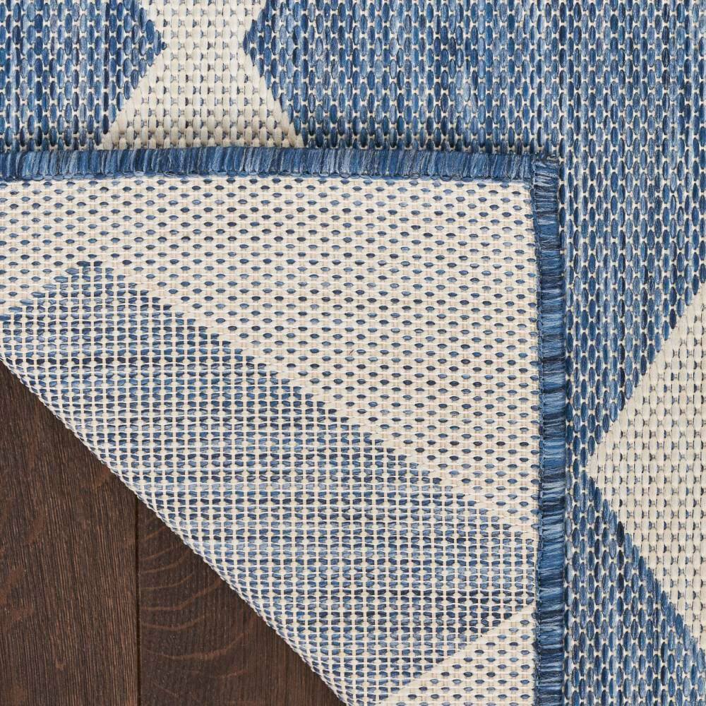 Navy Blue Diamond Pattern 6' x 9' Outdoor Rug