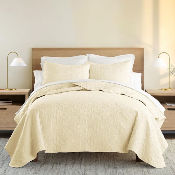 Damask Yellow Microfiber King Performance Quilted Coverlet Set