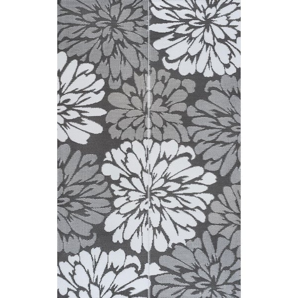 Bloom Modern Floral Foldable Waterproof Reversible Plastic Straw Gray/White 8 ft. x 10 ft. Outdoor Rug