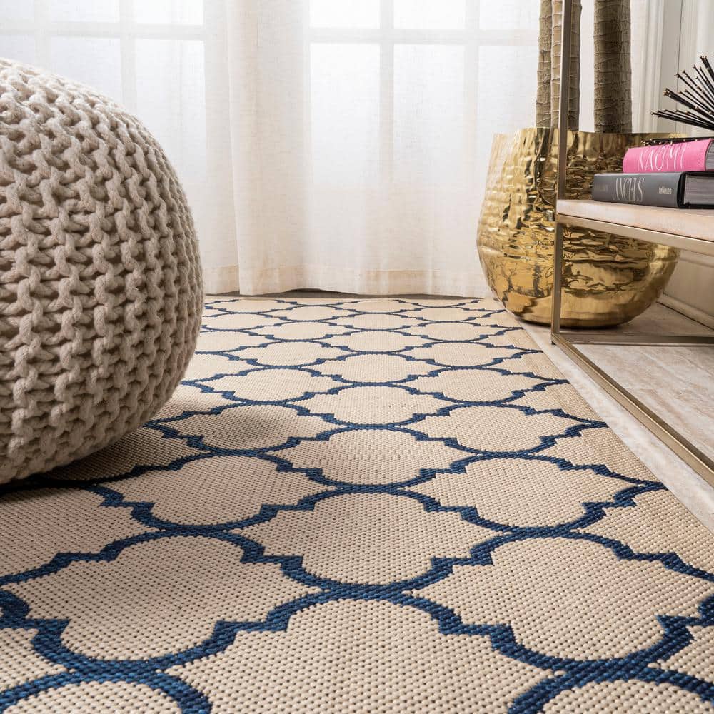 Arabesque Gray Synthetic Trellis Rectangular Rug 3x5