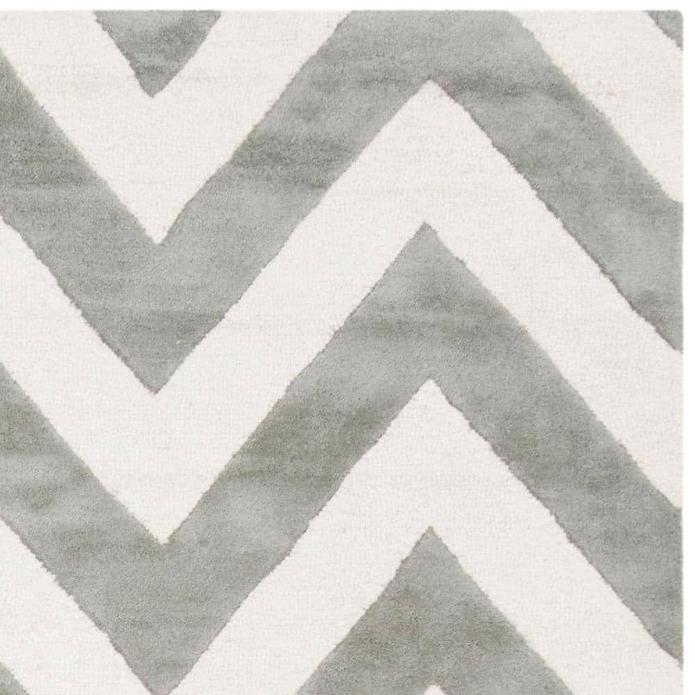 Gray and Ivory Chevron Wool 5' x 7' Kids Area Rug
