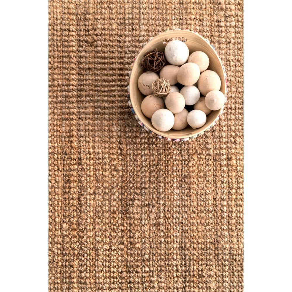 Kiwa Natural Jute 6' x 9' Handwoven Farmhouse Area Rug