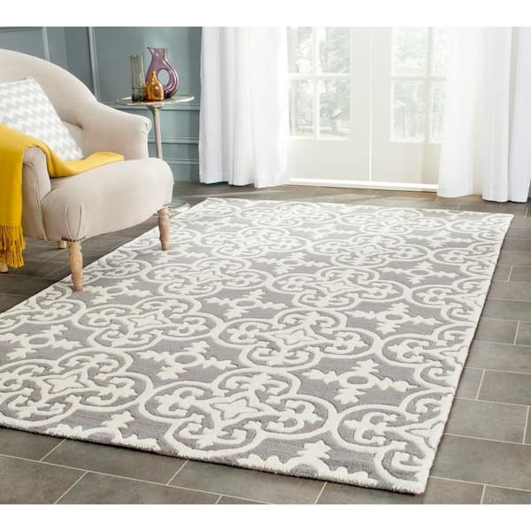 SAFAVIEH Chatham Dark Grey/Ivory 4 ft. x 6 ft. Geometric Floral Medallion Area Rug