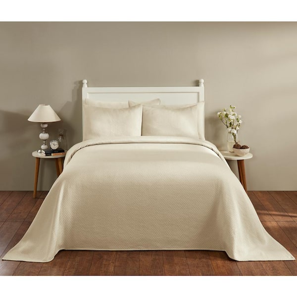 Better Trends Sophia Collection in Diamond Design Ivory Full/Double Cotton Blend Matelasse Weave Bedspread