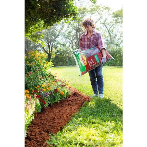 Vigoro Vigoro 2 cu. ft. Premium Red Wood Shredded Bagged Mulch