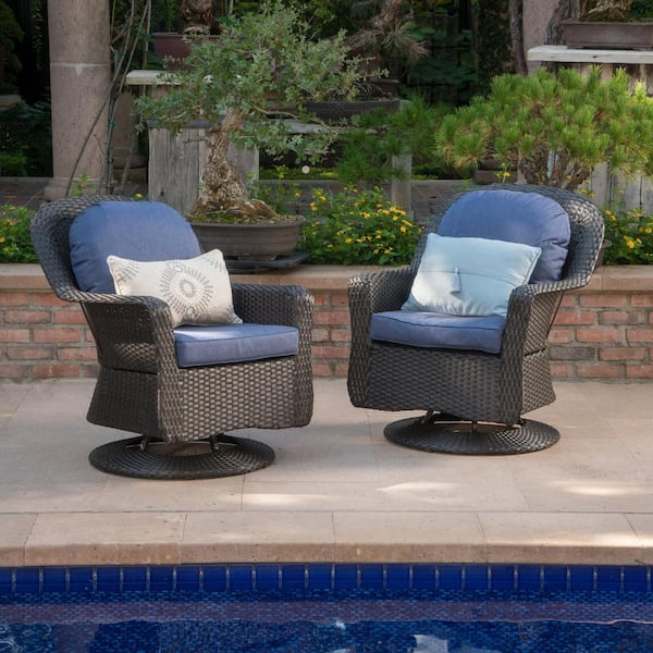 Set of 2 PE Wicker Outdoor Club Swivel Chair Set for Patio Poolside Backyard with Seat Cushion Blue