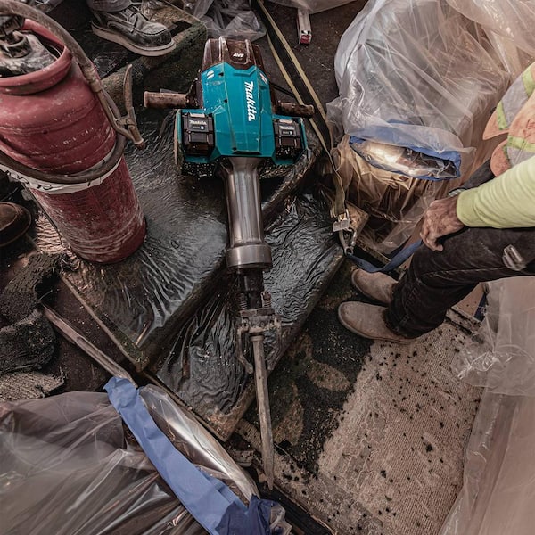 80V max (40V max X2) XGT Brushless Cordless 70 lb. AVT Breaker Hammer Kit, AWS Capable (8.0Ah)