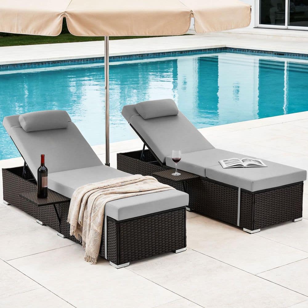 ZZW Brown Wicker Outdoor Chaise Lounge with Side Table Gray