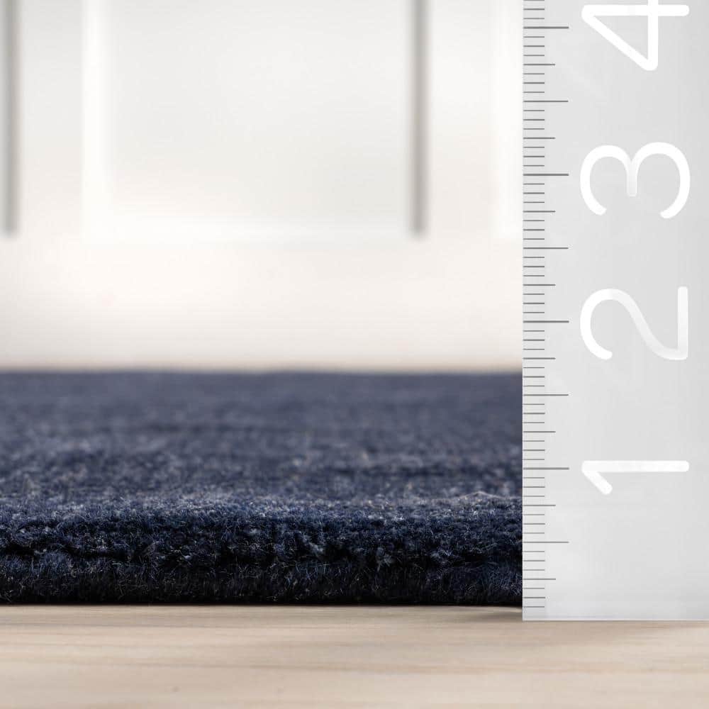 Midnight Blue 4' x 6' Handmade Wool and Viscose Area Rug