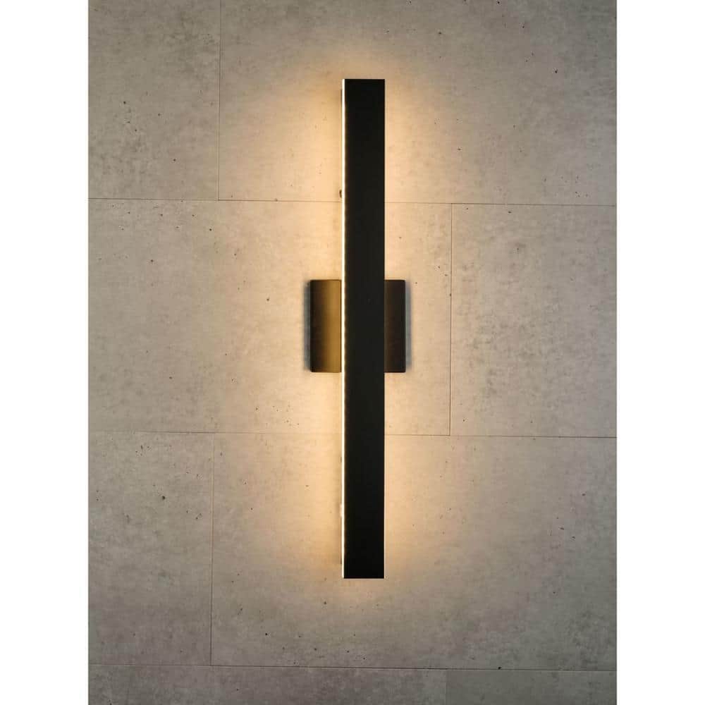 24" Matte Black LED Contemporary Outdoor Wall Light